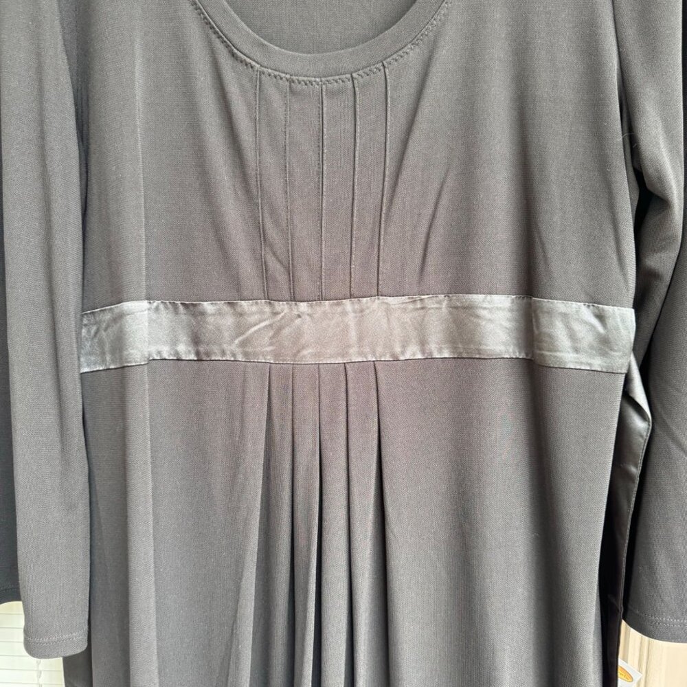 Talbots Black Tunic Top XL Long Sleeve Ribbon Belt & Pleated Deep Scoop Neck New - Picture 8 of 10